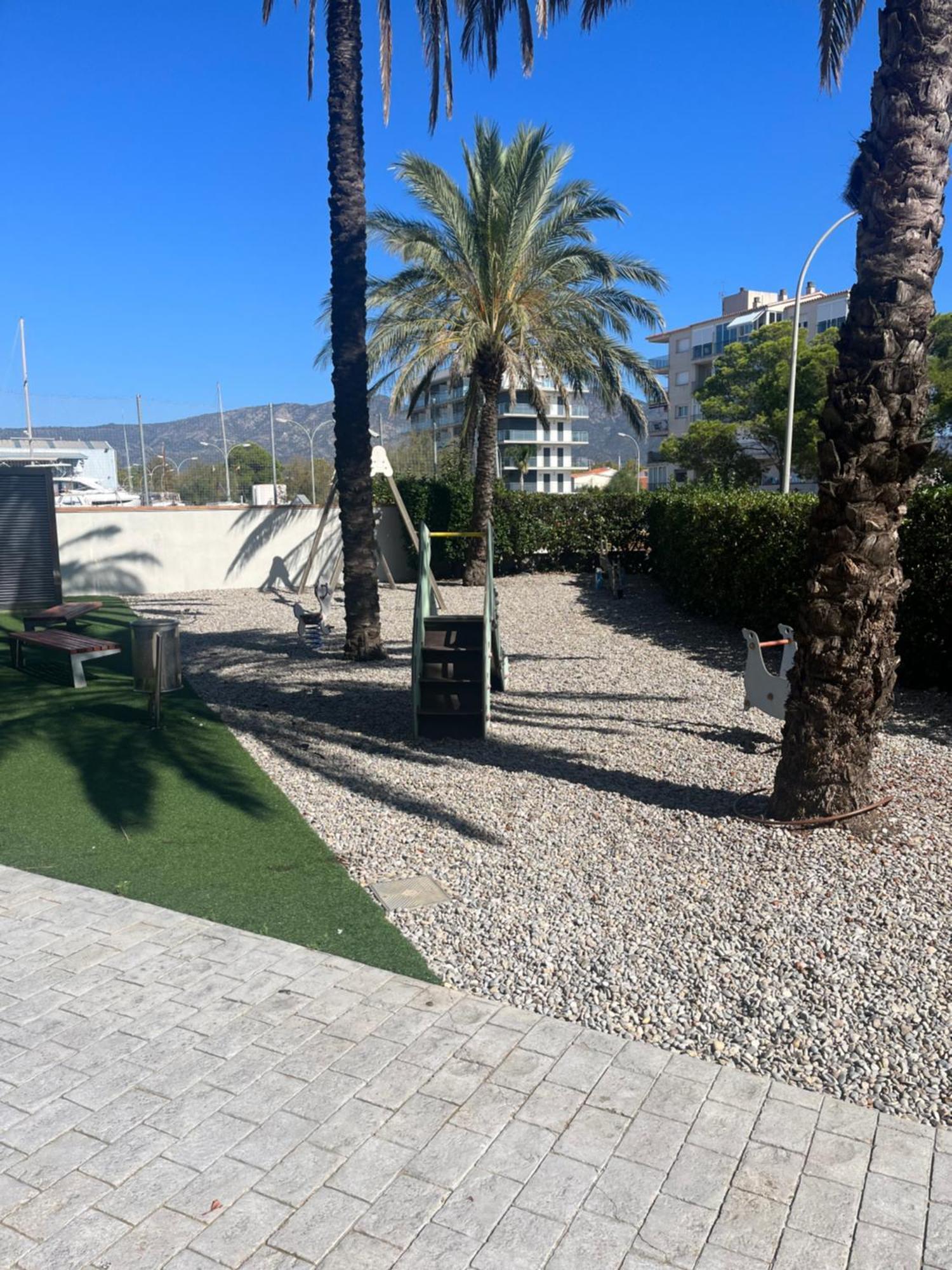 Atico En Port Gran Roses Daire Dış mekan fotoğraf